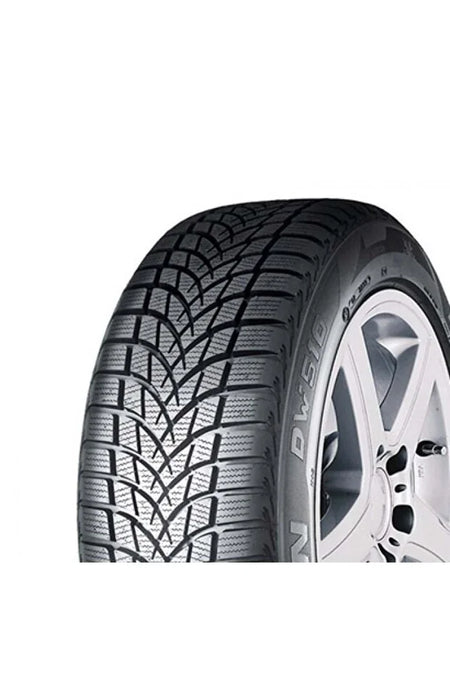 Dayton Kış Lastiği yakın görünüm